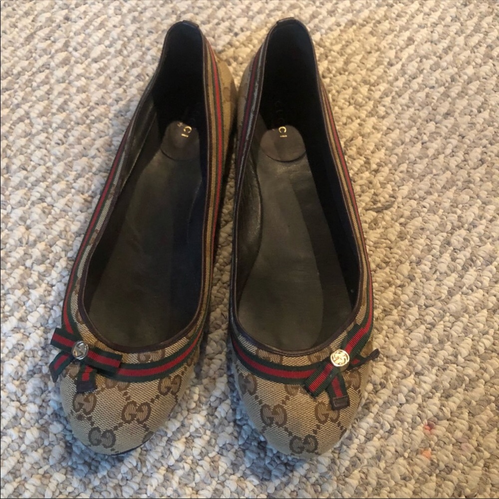 Gucci flats